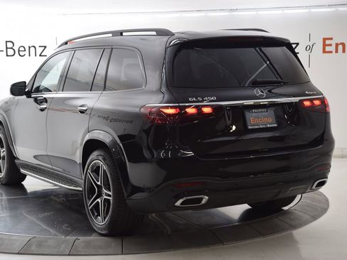 Used 2025 Mercedes-Benz GLS 450 4MATIC image 4