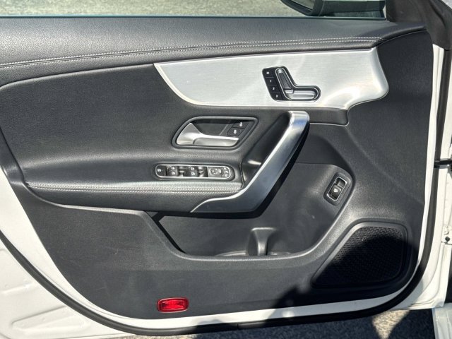 Used 2025 Mercedes-Benz CLA 250 4MATIC image 20