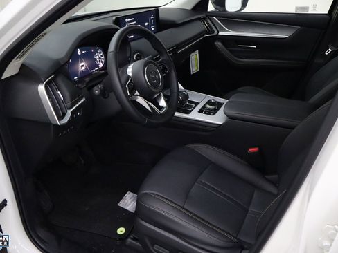 Used 2025 MAZDA CX-70 Plug-In Hybrid w/ Premium Pkg image 27