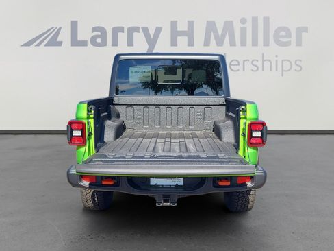 New 2025 Jeep Gladiator Mojave w/ Steel Bumper Group image 27