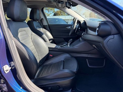 Used 2018 Alfa Romeo Giulia Ti Sport w/ Quick Order Package 22S Sport image 13