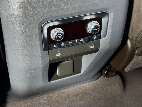 Used 2021 GMC Yukon Denali w/ Denali Premium Package AWD/4WD image 21