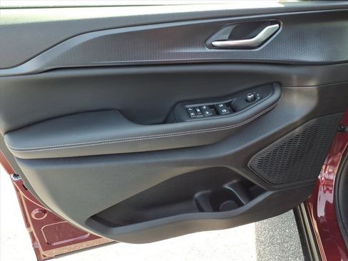 New 2026 Jeep Grand Cherokee L 4WD image 9