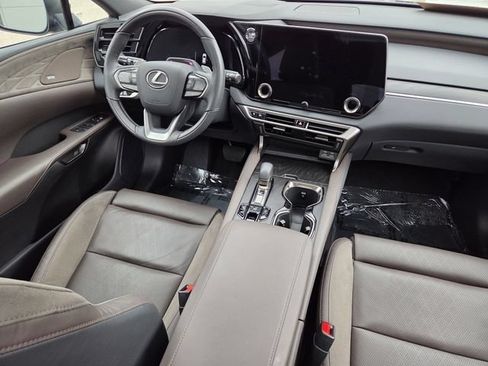 Used 2025 Lexus RX 350 AWD w/ Convenience Package image 32