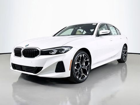 Used 2025 BMW 330i xDrive 330i xDrive w/ Premium Package image 3