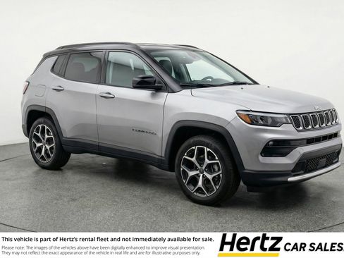 Used 2025 Jeep Compass Limited image 1
