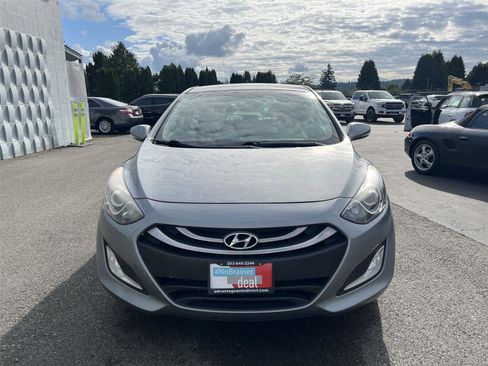 Used 2014 Hyundai Elantra GT w/ Option Group 02 image 3
