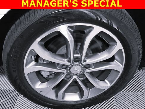 Used 2016 Mercedes-Benz C 300 4MATIC Sedan image 7