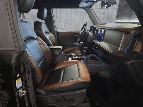 Used 2023 Ford Bronco Outer Banks w/ Sasquatch Package image 10