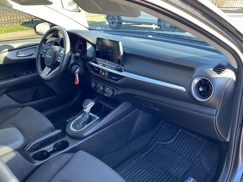 Used 2024 Kia Forte LXS w/ LXS Technology Package image 31