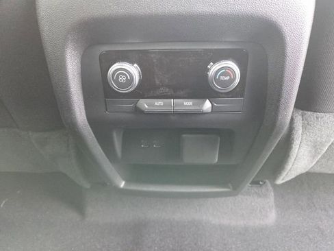 New 2026 GMC Acadia Elevation image 16