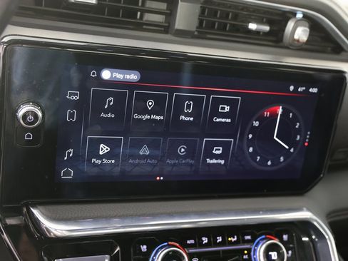 Used 2024 GMC Sierra 2500 Denali w/ Denali Reserve Package image 8