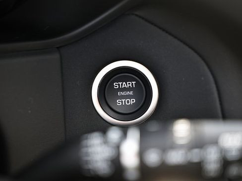 New 2026 Land Rover Range Rover Velar Dynamic SE image 51