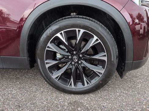 Used 2024 MAZDA CX-90 Plug-In Hybrid w/ Premium Pkg AWD/4WD image 11