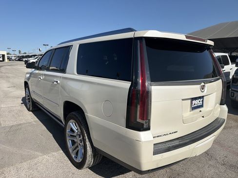 Used 2015 Cadillac Escalade ESV Premium RWD image 3