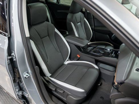 New 2025 Buick Envision Sport Touring image 19