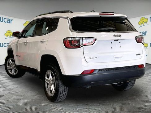 Used 2023 Jeep Compass Latitude w/ Convenience Group AWD/4WD image 4