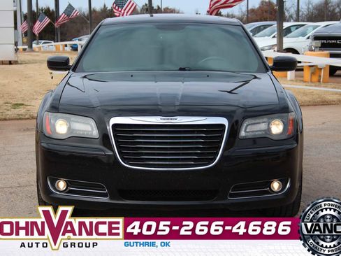 Used 2012 Chrysler 300 S image 2
