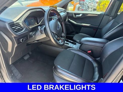 Used 2025 Ford Escape ST-Line FWD image 5