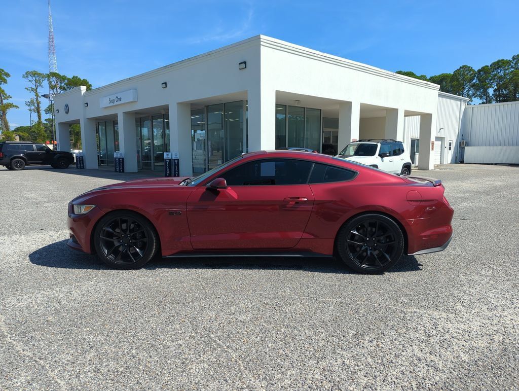 Used 2016 Ford Mustang GT Premium w/ Equipment Group 401A RWD image 4
