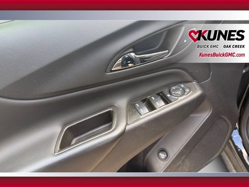 Used 2024 Chevrolet Equinox LT AWD/4WD image 21