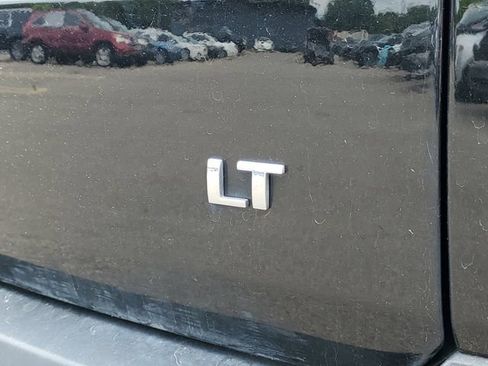 Used 2023 Chevrolet Traverse LT AWD/4WD image 7