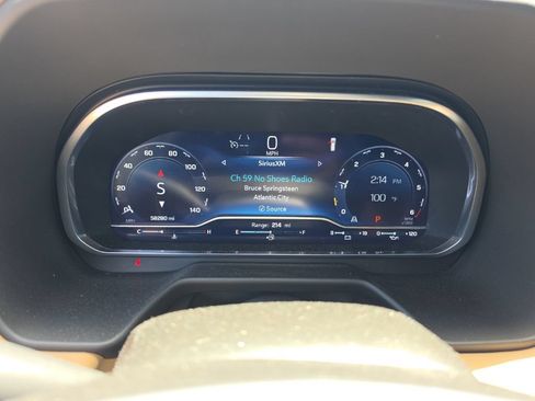 Used 2023 Chevrolet Tahoe Premier RWD image 5