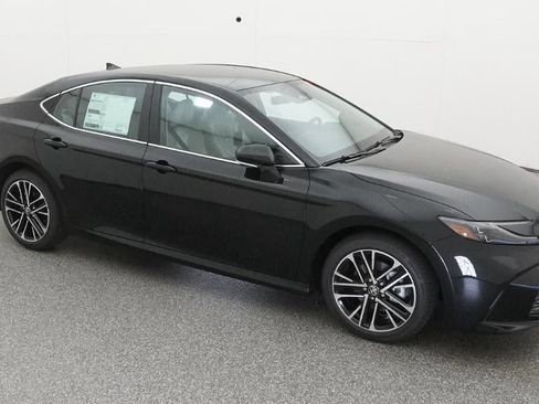 New 2026 Toyota Camry XLE FWD image 12