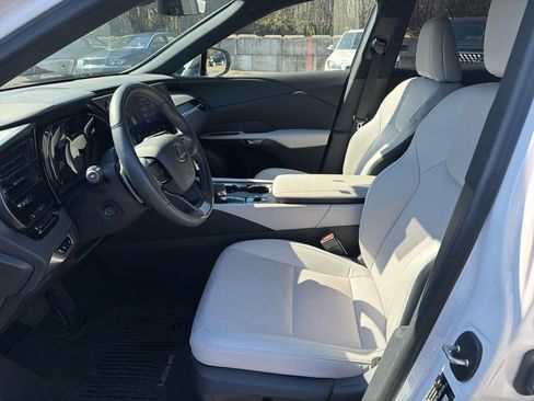 Used 2023 Lexus RX 350 Premium Plus w/ Accessory Package (Z1) image 10