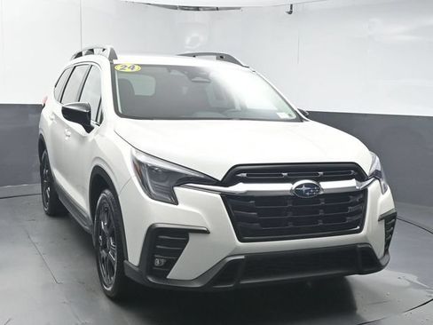 Used 2024 Subaru Ascent Limited AWD/4WD image 2
