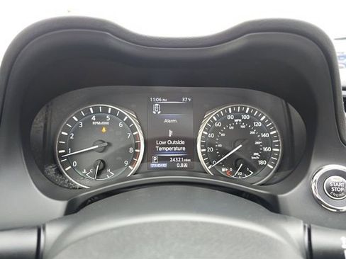 Certified 2022 INFINITI Q50 Luxe w/ Cargo Package image 10