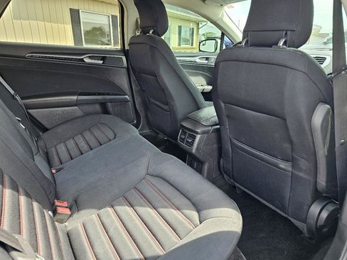 Used 2013 Ford Fusion SE FWD image 22
