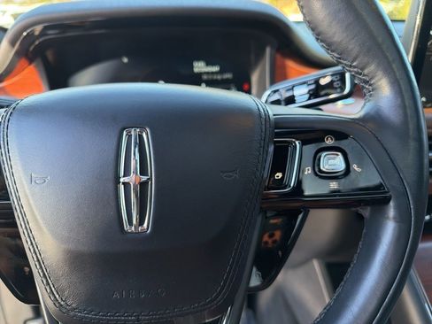 Used 2022 Lincoln Aviator Reserve w/ Equipment Group 201A image 28
