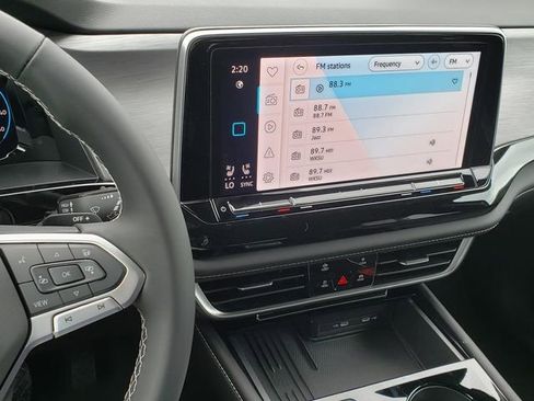 New 2026 Volkswagen Atlas Cross Sport SE AWD/4WD image 10