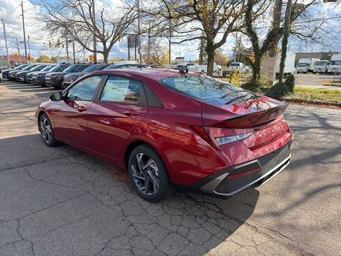 New 2025 Hyundai Elantra Sport image 5