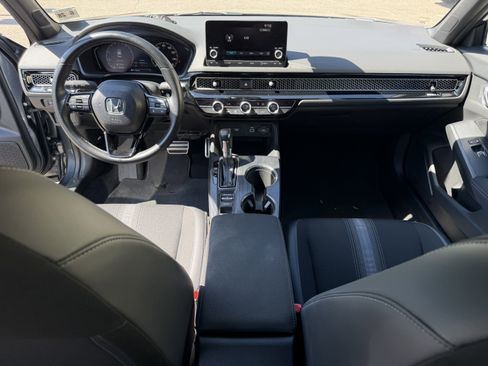 Used 2023 Honda Civic Sport image 16
