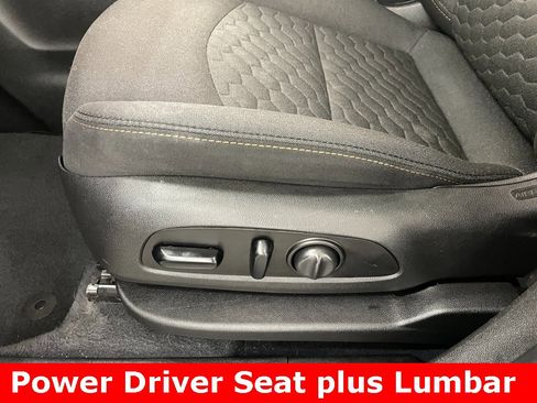 Certified 2020 Chevrolet Equinox LT image 8