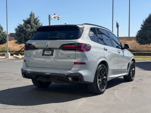 Used 2024 BMW X5 xDrive40i w/ M Sport Package AWD/4WD image 5