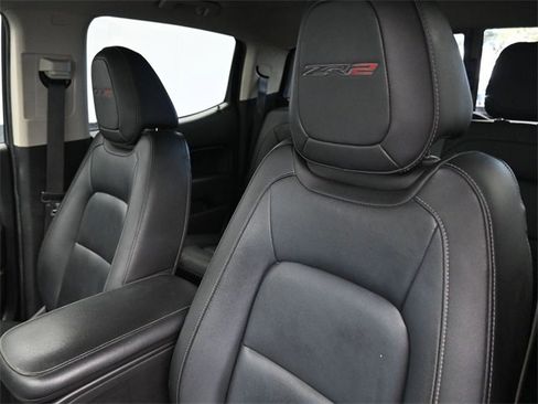 Used 2019 Chevrolet Colorado ZR2 w/ ZR2 Midnight Special Edition image 17
