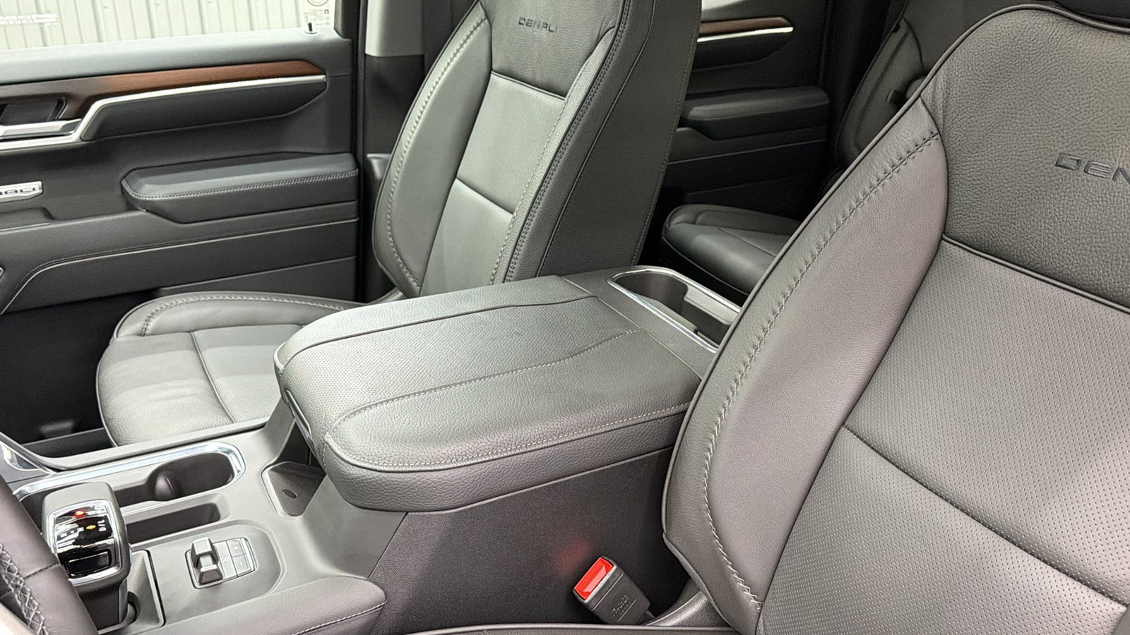 Used 2026 GMC Sierra 1500 Denali w/ Technology Package AWD/4WD image 28