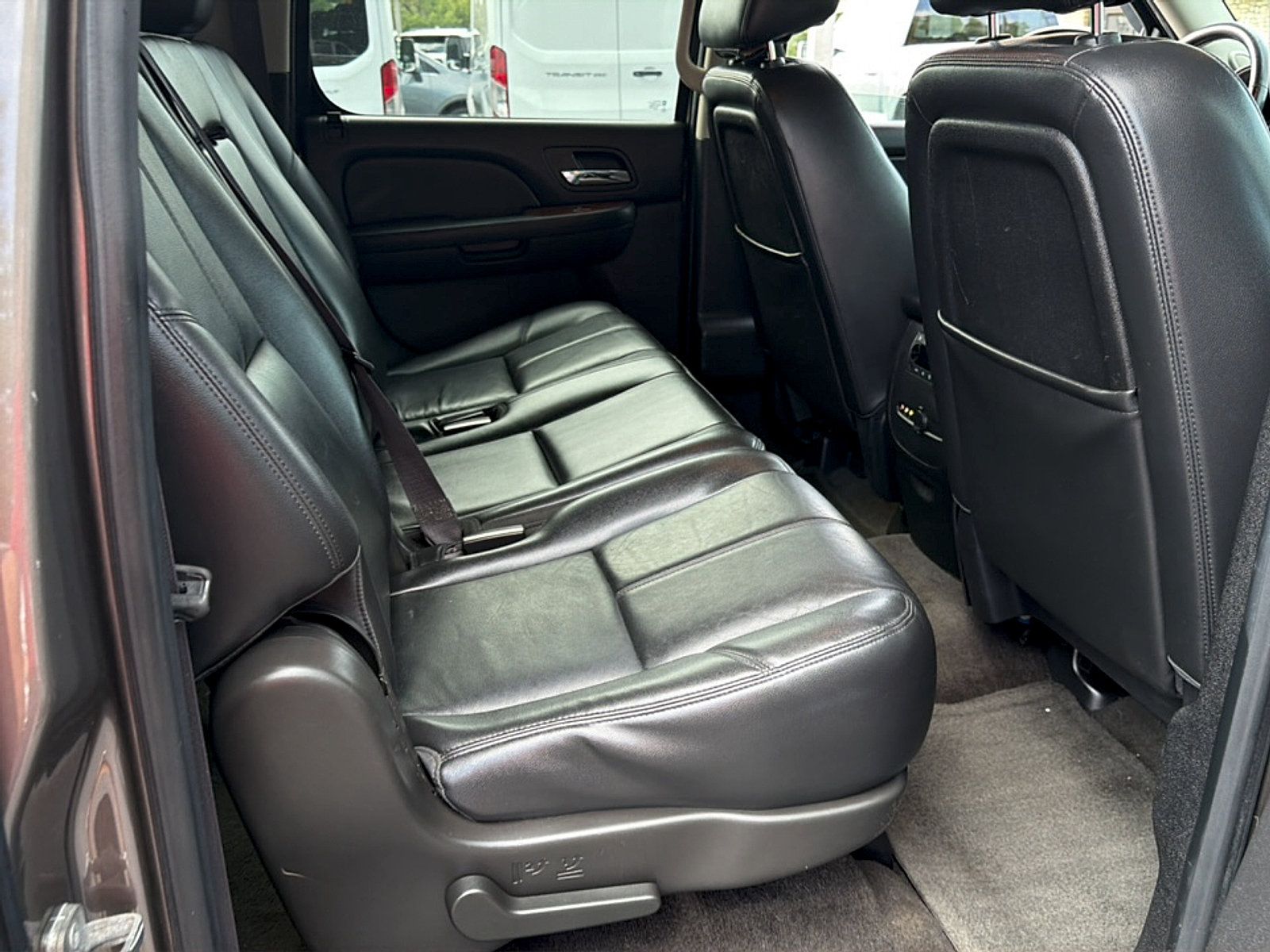 Used 2013 GMC Yukon XL SLT w/ SLT-2 Equipment Package AWD/4WD image 9
