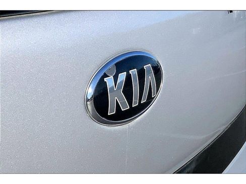 Used 2019 Kia Soul image 26