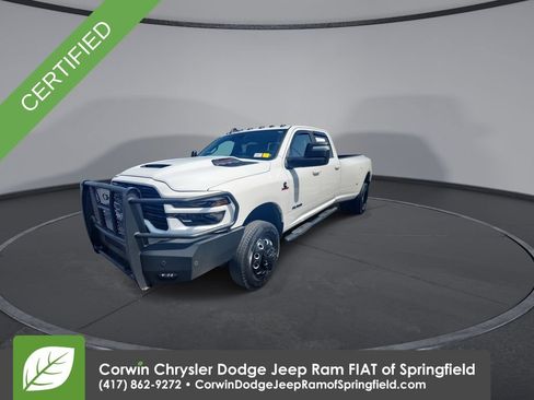 Used 2025 RAM 3500 Laramie w/ Night Edition AWD/4WD image 4