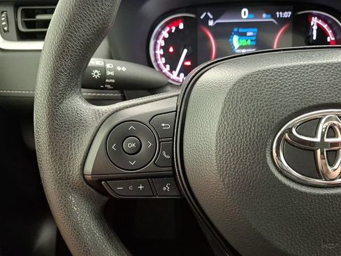 Certified 2025 Toyota RAV4 XLE w/ Convenience Package FWD image 27