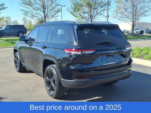 Certified 2025 Jeep Grand Cherokee Limited w/ Black Appearance Package AWD/4WD image 6