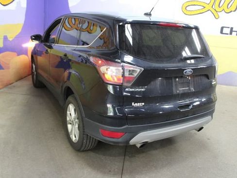Used 2017 Ford Escape SE FWD image 6