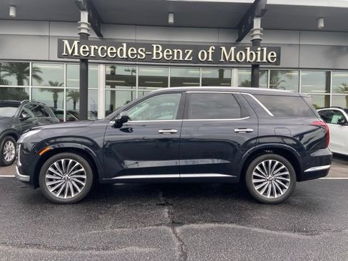 Used 2023 Hyundai Palisade Calligraphy AWD/4WD image 1