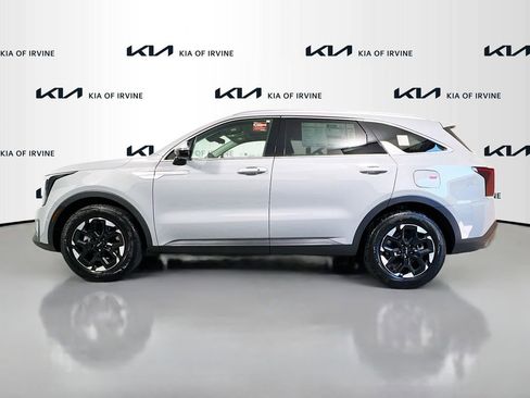 New 2026 Kia Sorento S w/ S Panoramic Sunroof Package image 4