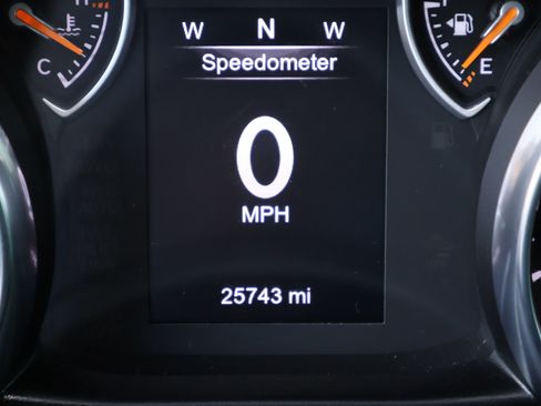 Used 2020 Jeep Wrangler Unlimited Sport AWD/4WD image 3
