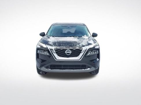 Used 2023 Nissan Rogue S image 9